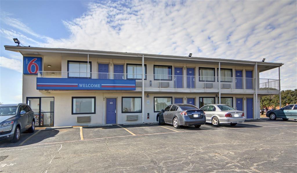 Motel 6 Denton, Tx - Unt Luaran gambar