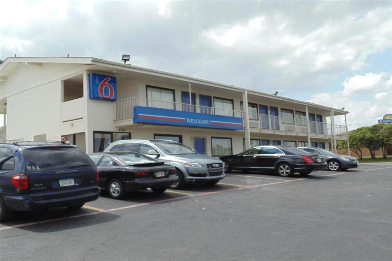 Motel 6 Denton, Tx - Unt Luaran gambar