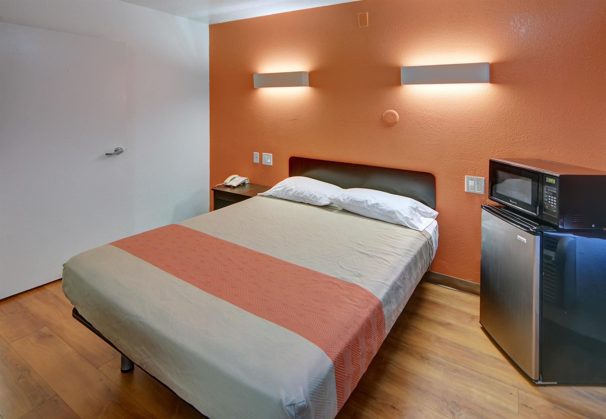 Motel 6 Denton, Tx - Unt Luaran gambar