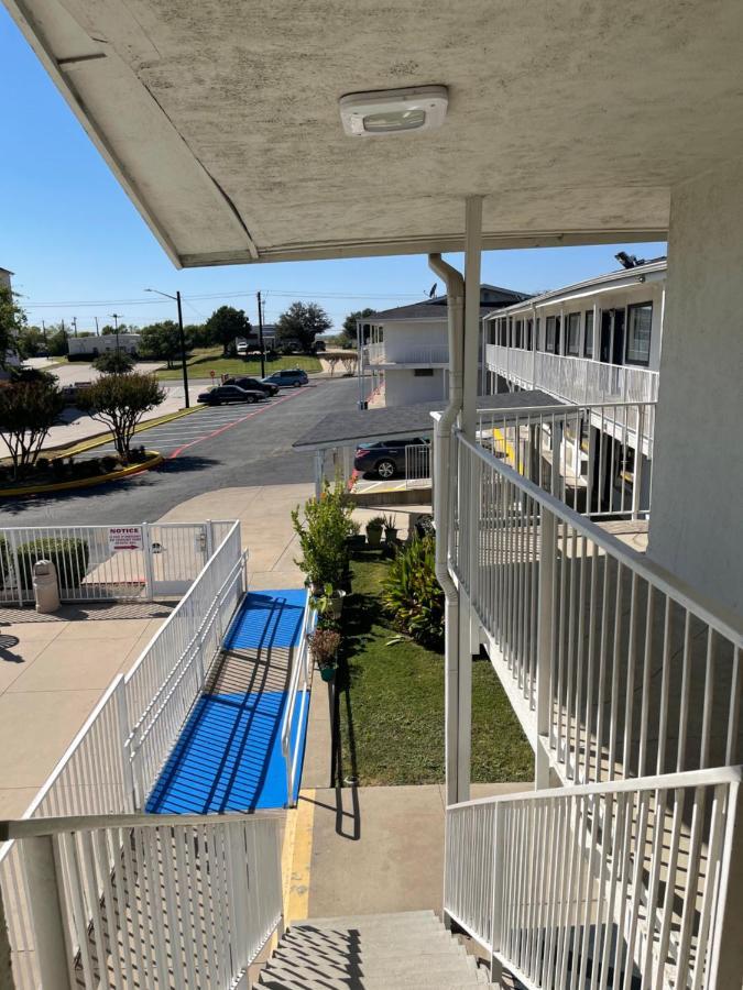 Motel 6 Denton, Tx - Unt Luaran gambar